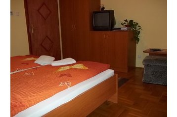 Ungaria Privát Hajdúszoboszló, Exteriorul